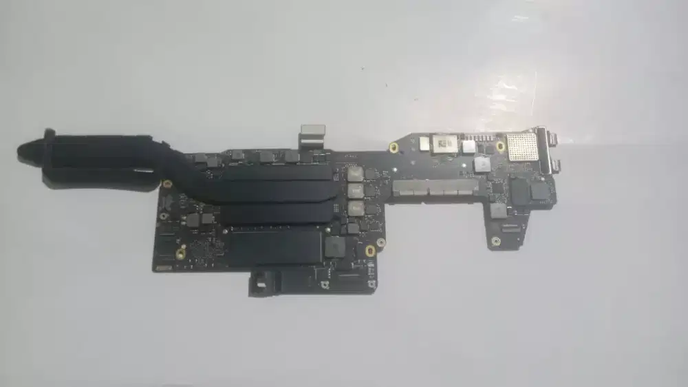 Logicboard macbook pro 13 inch 1708