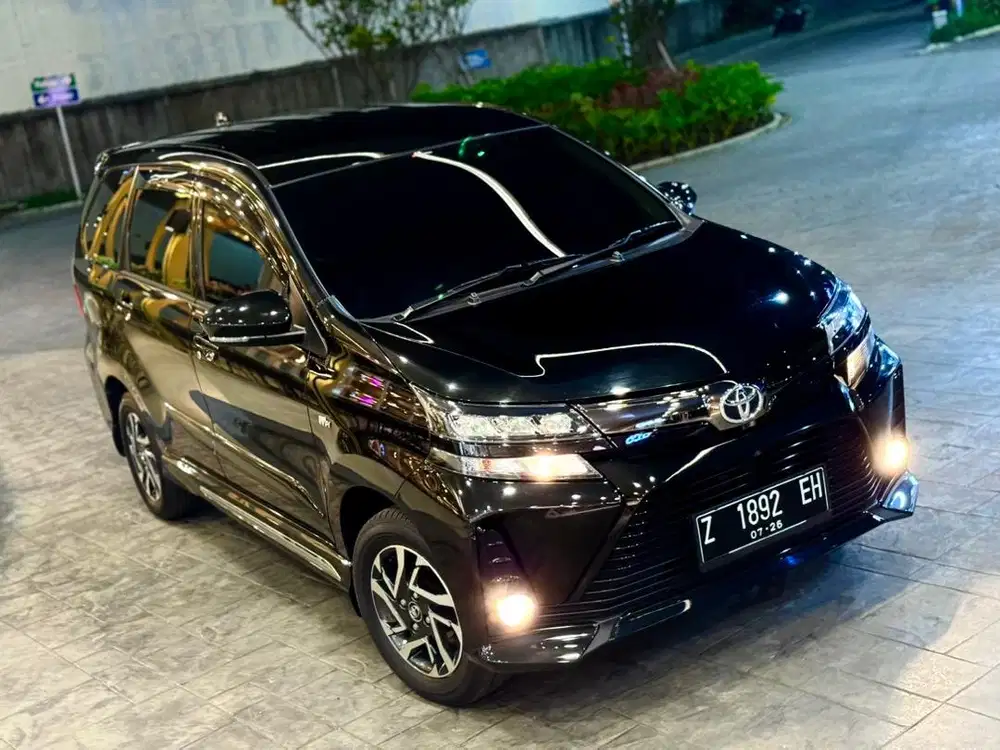 TOYOTA AVANZA VELOZ 1.5 AT