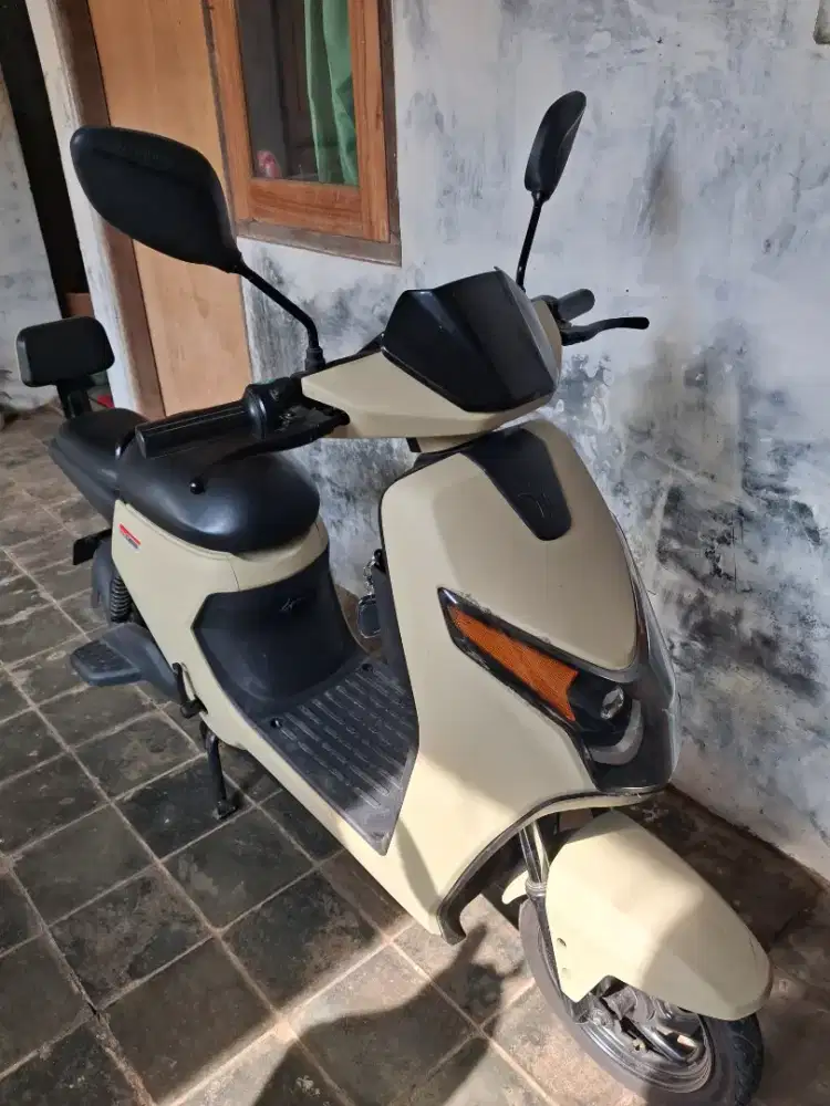 Sepeda listrik uwinfly