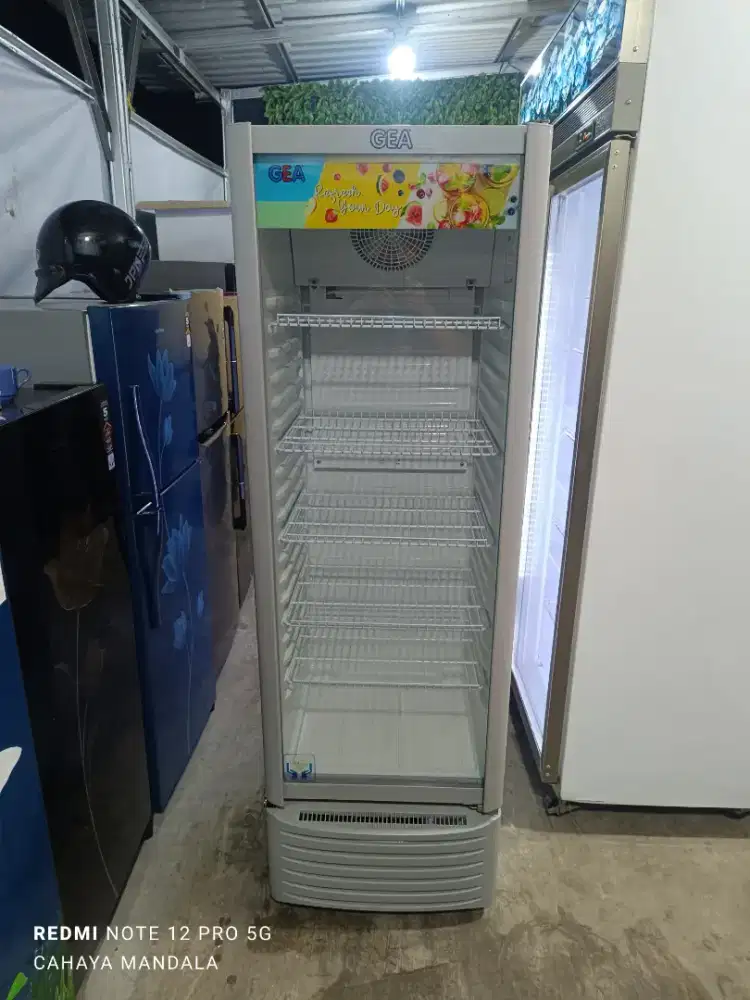 Gea show case 5 rak/6 tahap 285 liter like new