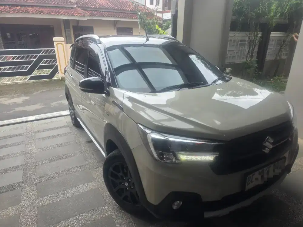 XL 7 Alpha Two Tone Hybrid Matic 2024