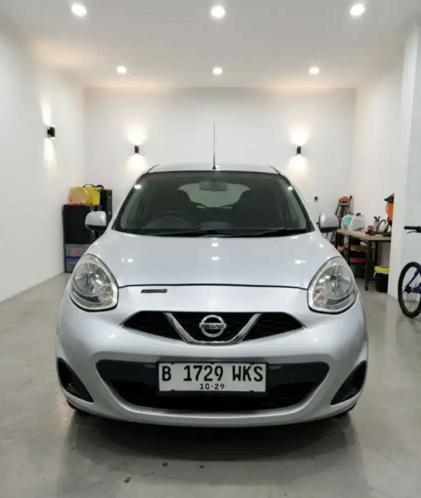 Nissan march 2014 ( Cbu )