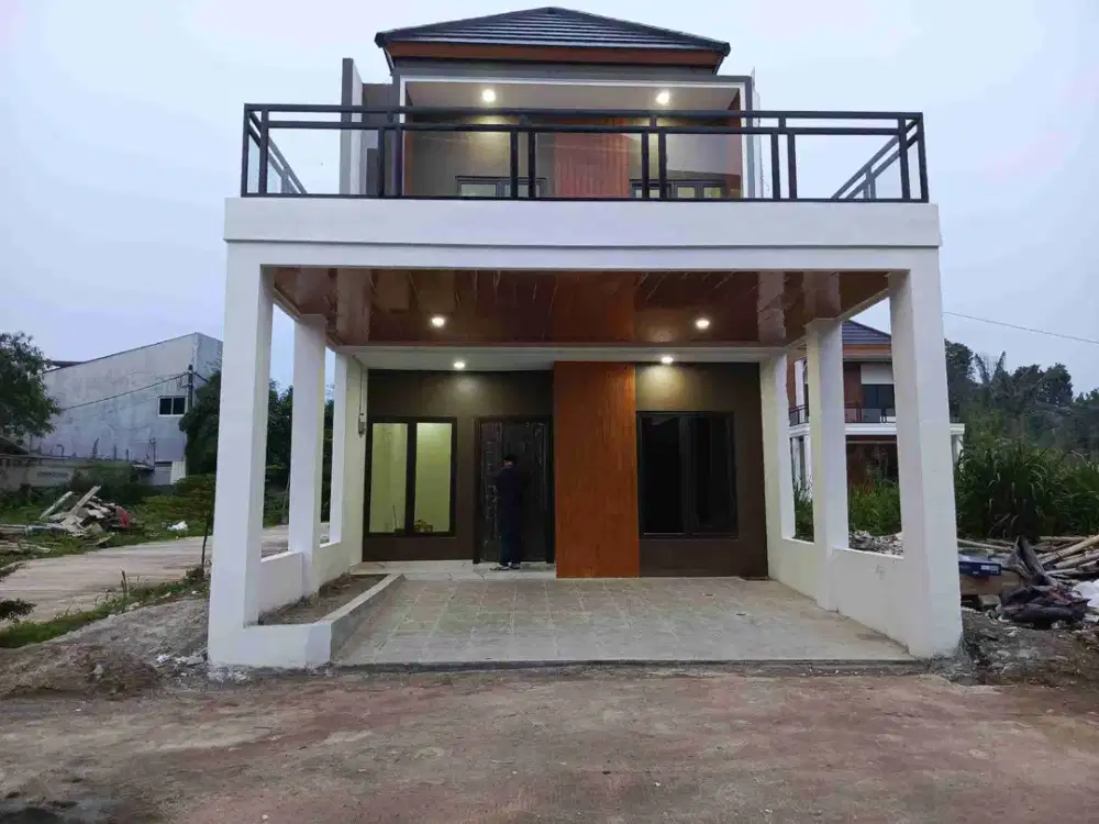 Rumah 2 lantai, pinggir jalan, cluster besar, angsuran mulai 5 jutaaan