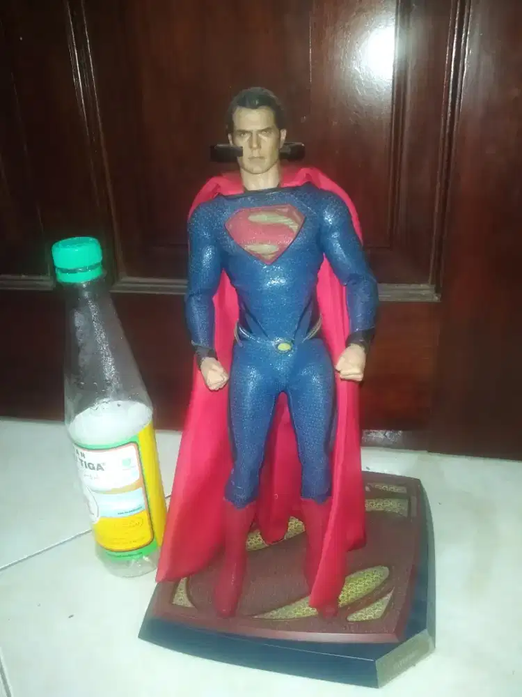 Action figure superman