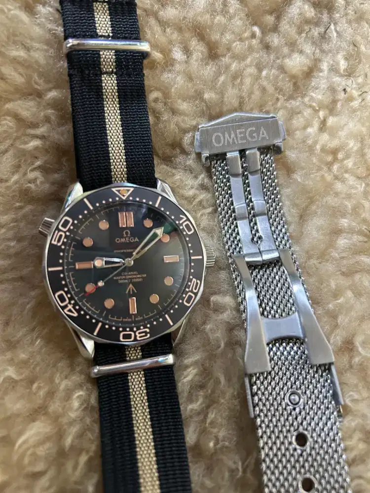 Jam Tangan Omega 007 James Bond Automatic