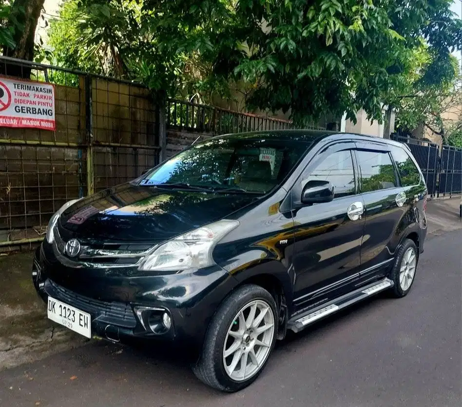 DI JUAL MOBIL SUPER ISTIMEWA,
AVANZA G MANUAL 2014 ASLI BALI, KM 50 RB
