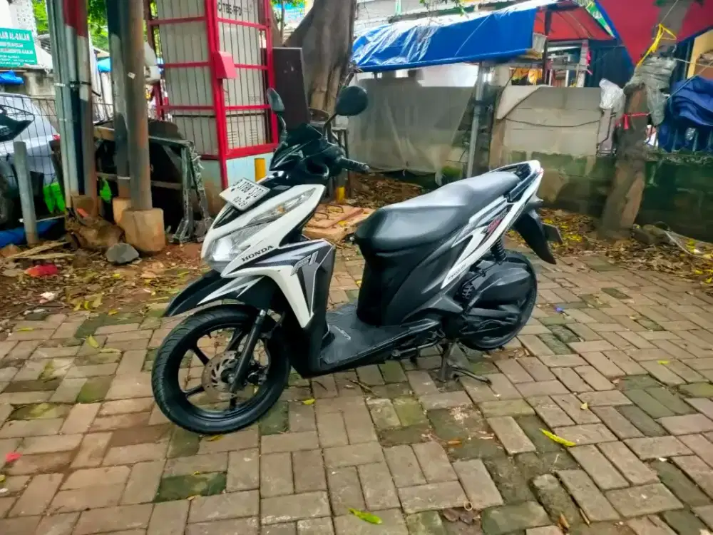 Honda Vario KZR 125cc PGM-FI Tahun 2013