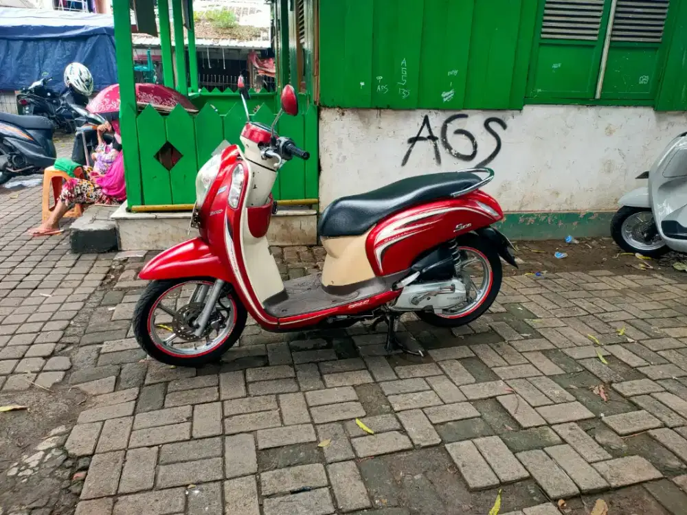 Honda Scoopy 110cc PGM-FI Tahun 2014