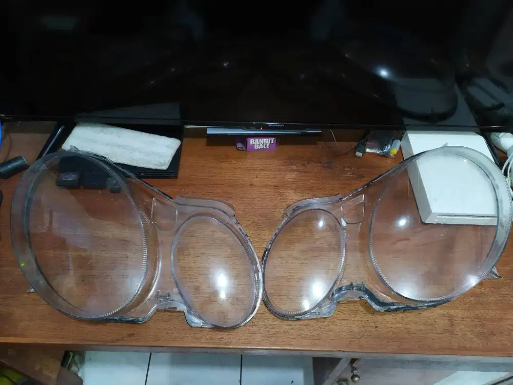 Kaca Mika Lampu Depan Mercedes Benz W211 2003 Original Copotan E260