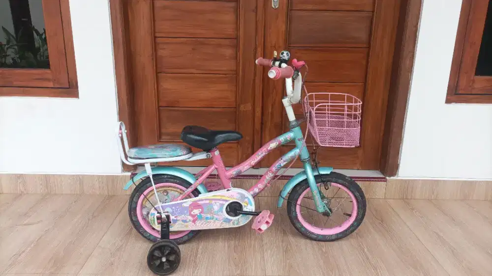 Sepeda anak little princes ukuran  12 siap gowes