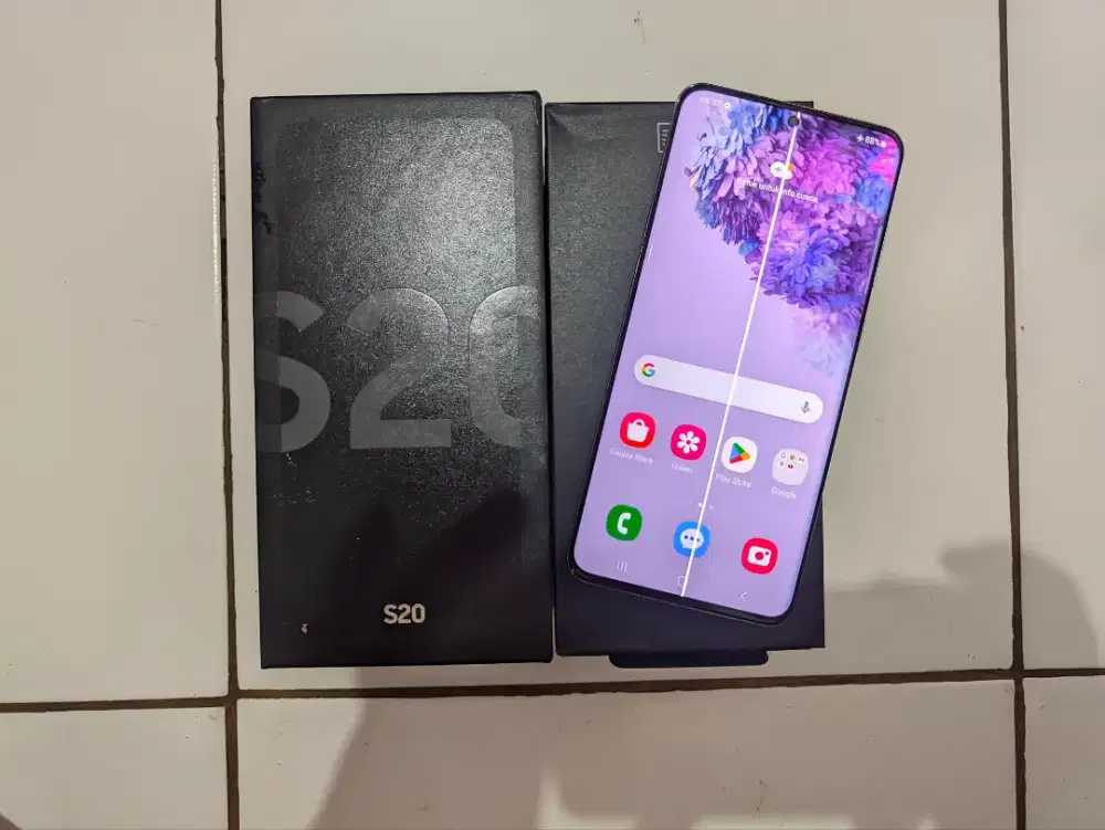 Samsung S20 8/128gb