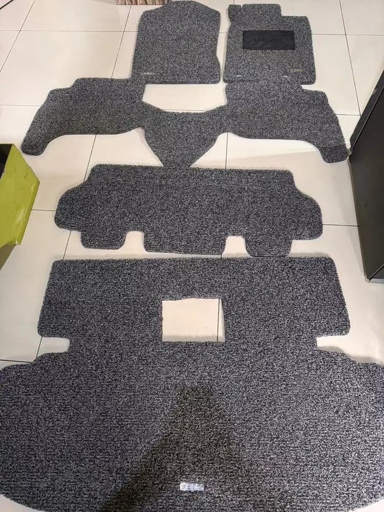 karpet mobil toyota rush 2018 merk bezt