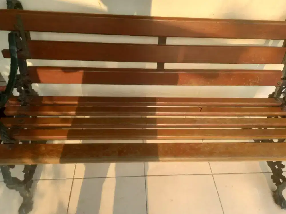 kursi taman besi tempa