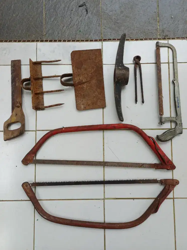 Alat Perkakas tukang