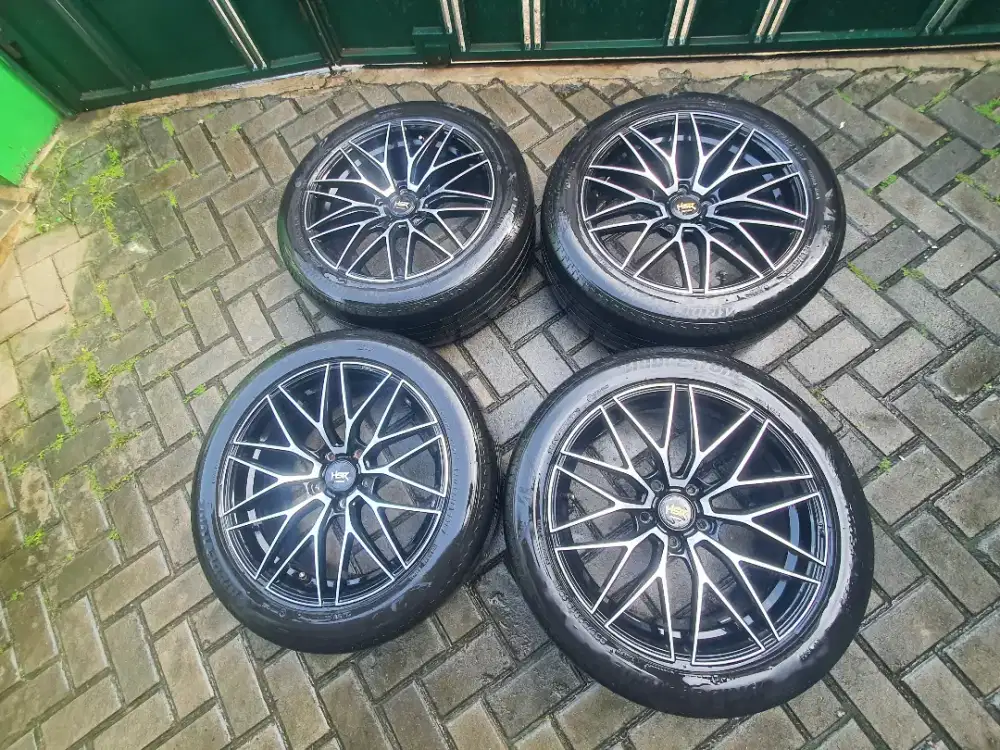 Velg Merk HSR FG AKEGULA R18 pcd 5x114 (bisa tuker tambah velg lain)