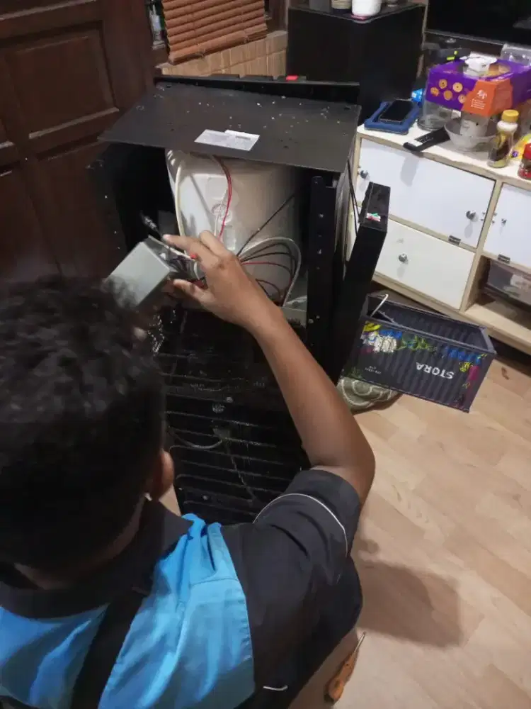 SERVICE WATER HEATER AC KULKAS MESIN CUCI DISPENSER DLL BERGARANSI