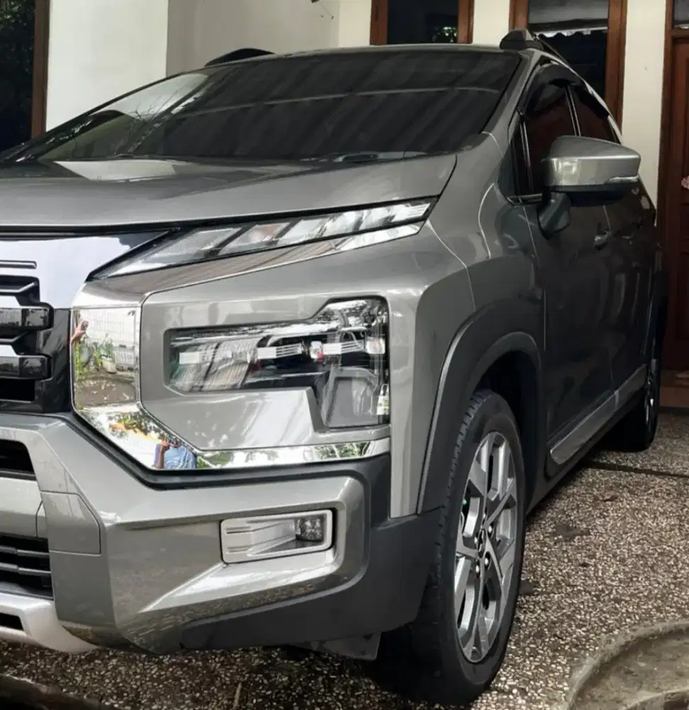 Mitsubishi Xpander cross matic premium
Original