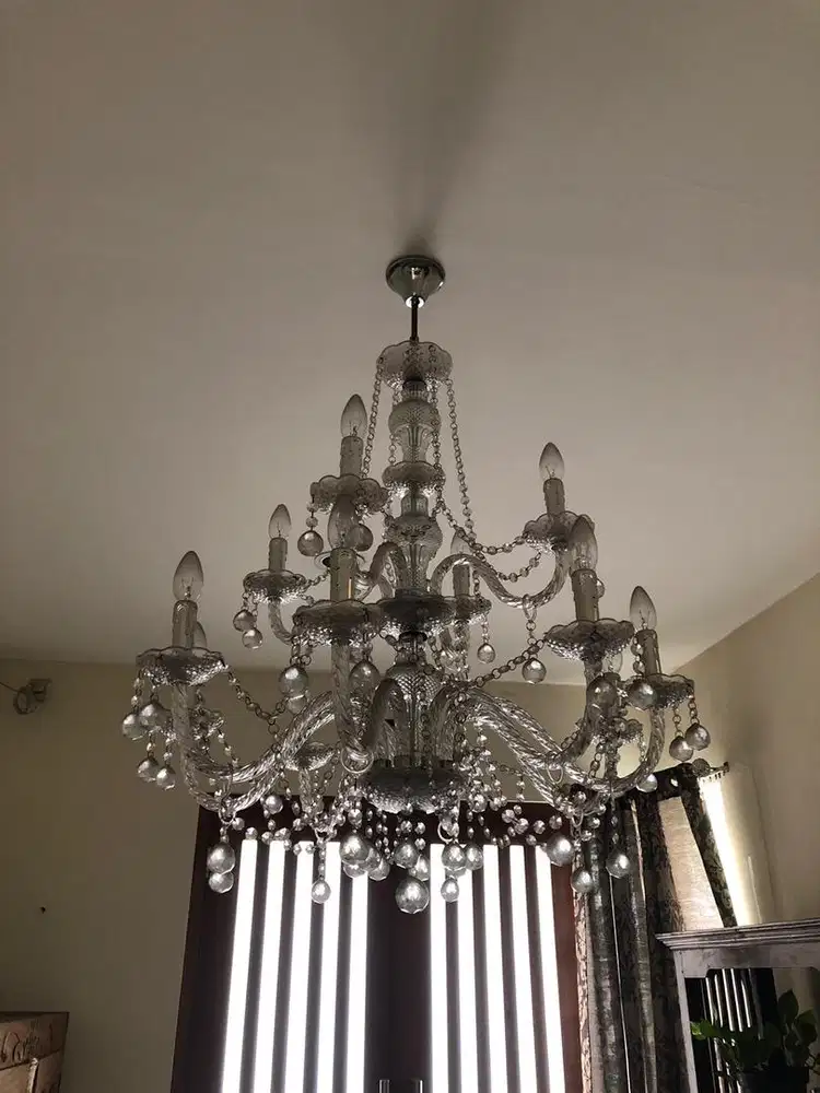 Lampu hias chandilier