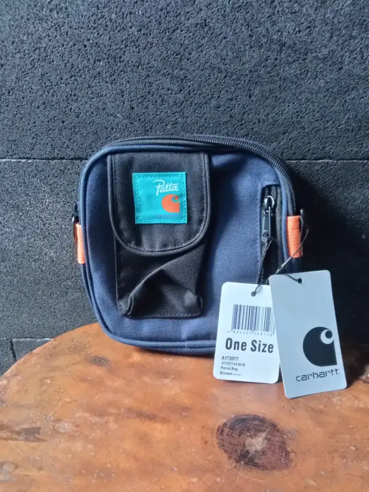 Slingbag Carhartt × Patta Navy