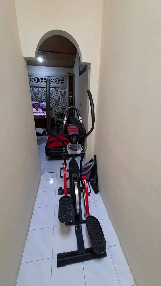 Alat gym  elliptical untuk kardio, Sepeda Cross Trainer Bike TL 8000