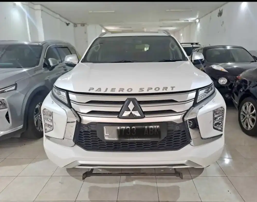 Mitsubishi Pajero dakar 4x2 solar matic putih ready juga warna hitam