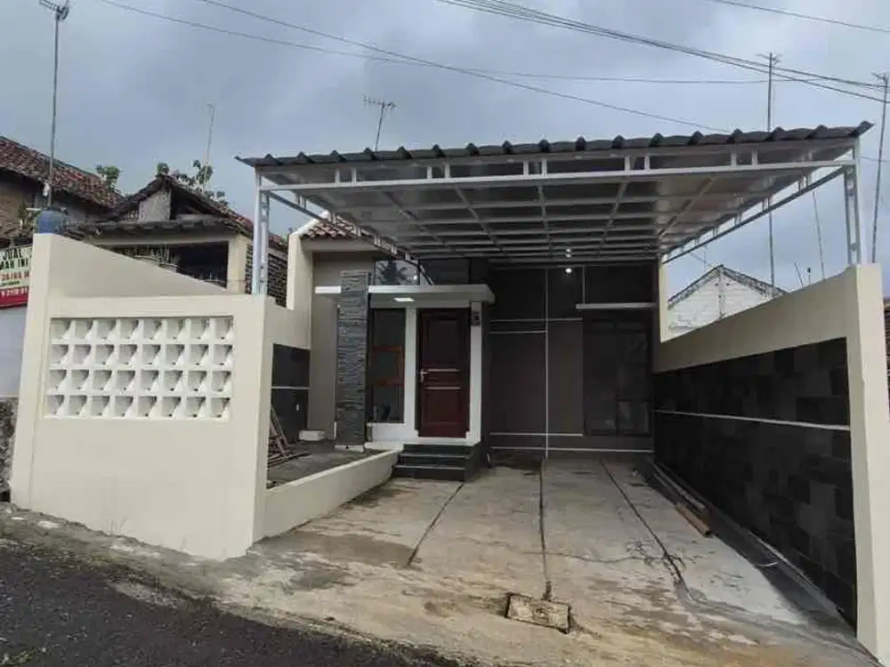 RUMAH SIAP HUNI PINGGIR JALAN