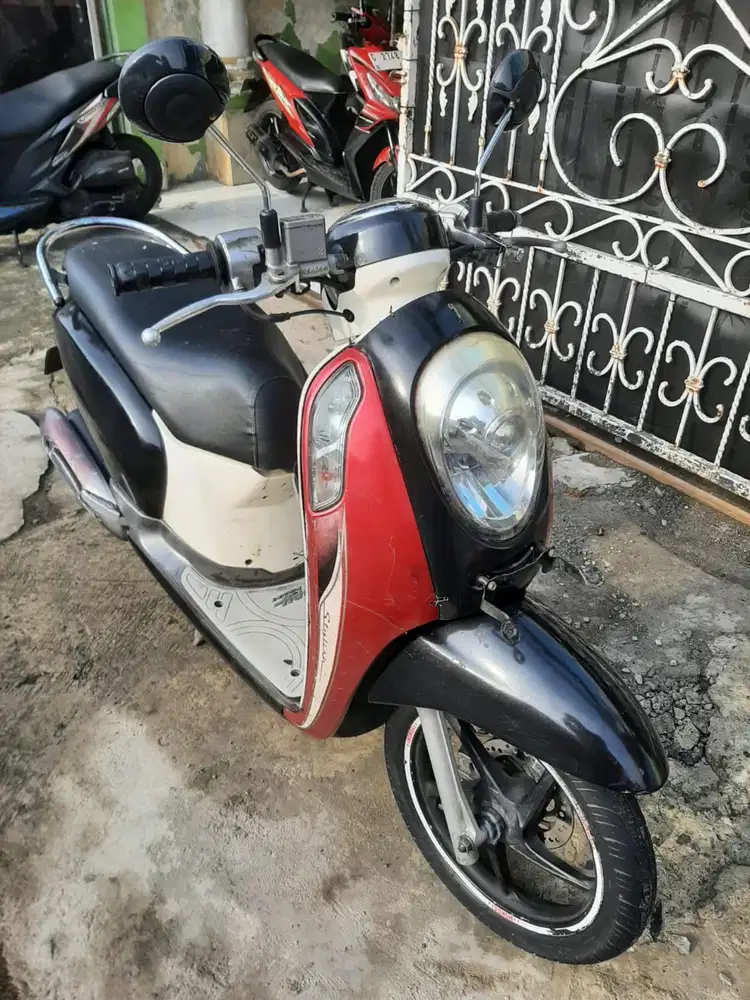 Honda Scoopy 2015 ss lengkap mesin bagus pajak hidup Bekasi kabupaten