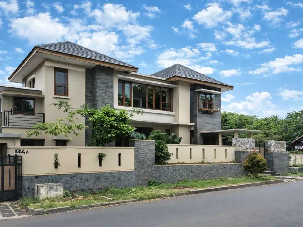 Dijual Rumah Hook di Megapolitan Cinere Ada Kolam Renang 2,5 Lantai