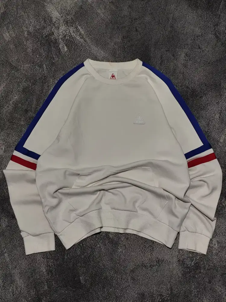 CREWNECK LECOQ PUTIH LIST