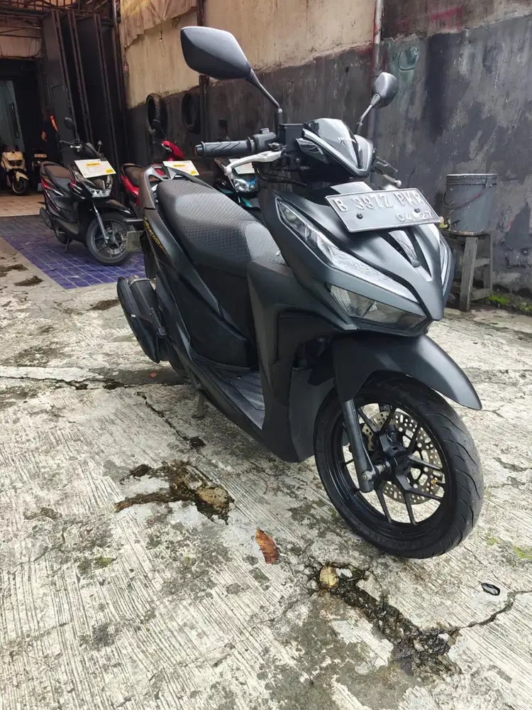 Vario 125 cbs iss 2022 dp 500rb pkr dka