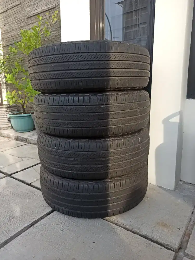 Ban michelin premacy suv 215/65/R16 th 2020 no tambalan
