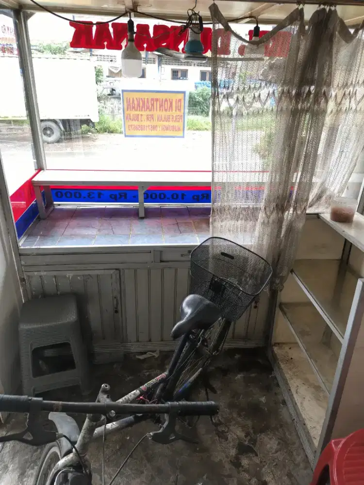 DISEWAKAN TEMPAT USAHA RUMAH MAKAN PADANG BESERTA PERALATANYA