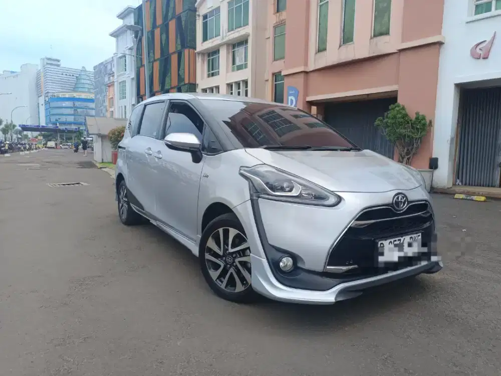 Toyota Sienta Q AT 2019 km rendah service record pjk panjang siap pake