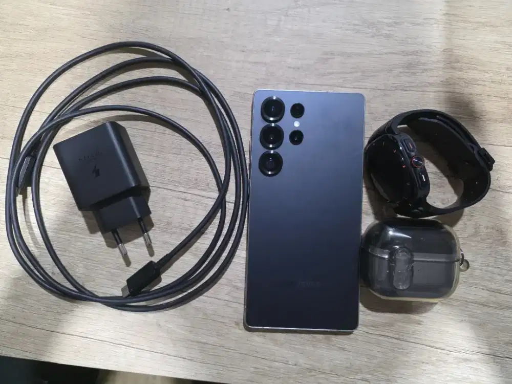 Samsung S25 ultra 12/512 + galaxy buds pro 3 + galaxy watch ultra 47mm