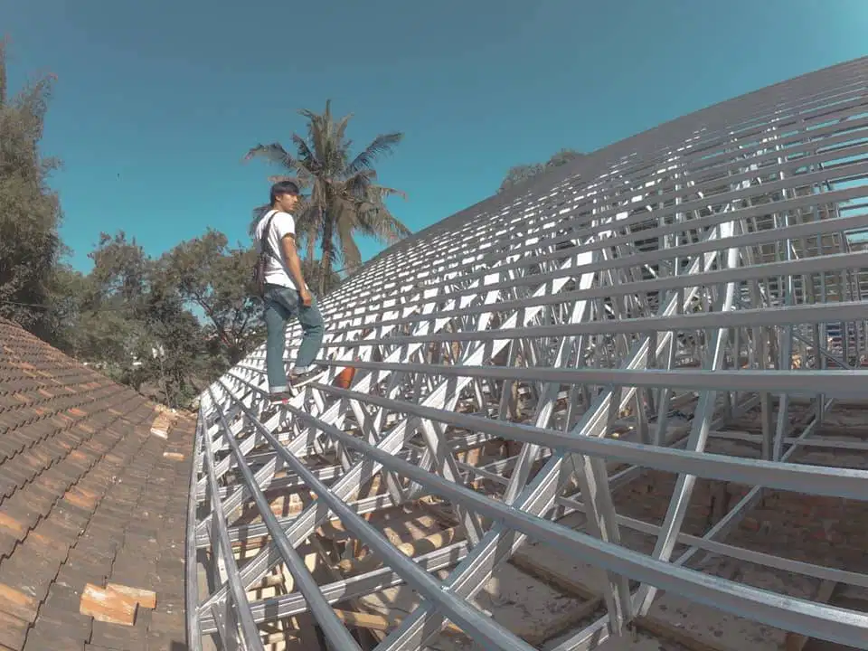 Renovasi Atap Dengan Baja Ringan Lebih Awet Anti Keropos