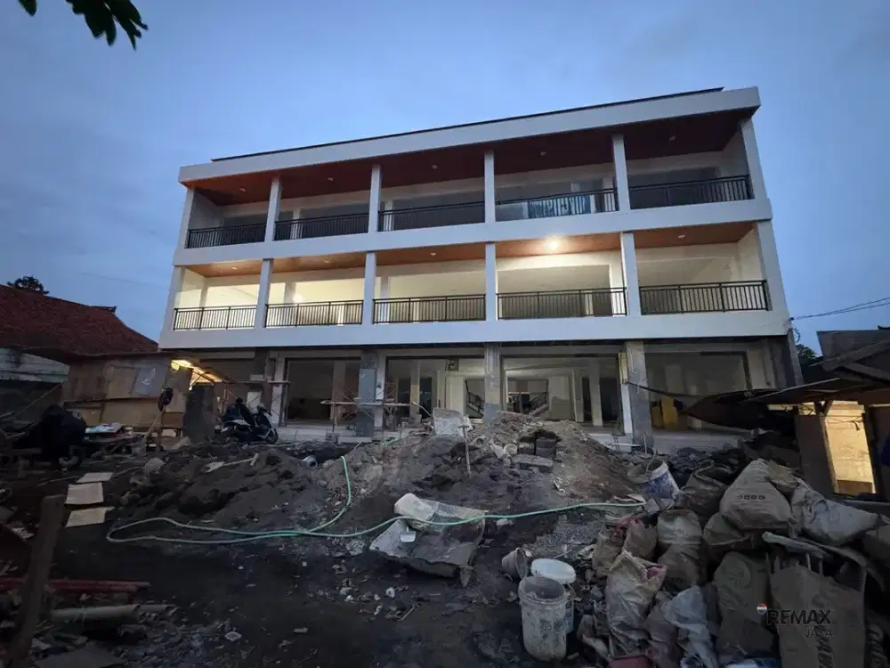 Ruko Baru Lokasi Strategis Disewakan, di Kuta, Badung Area