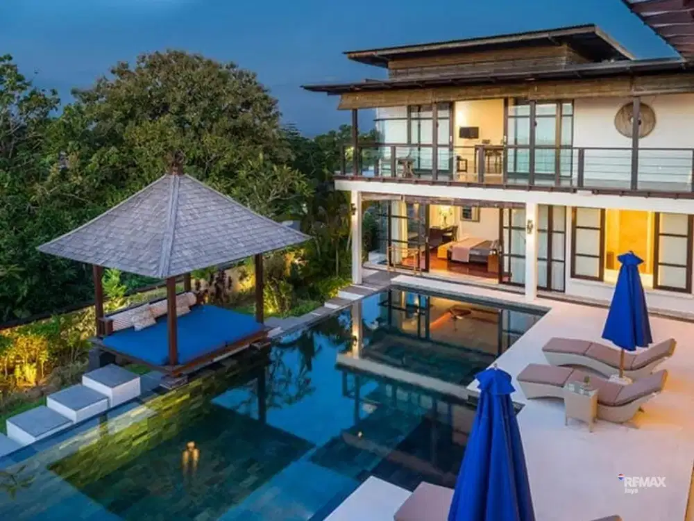 Villa luxury di komplek elit Dijual   di Jimbaran.