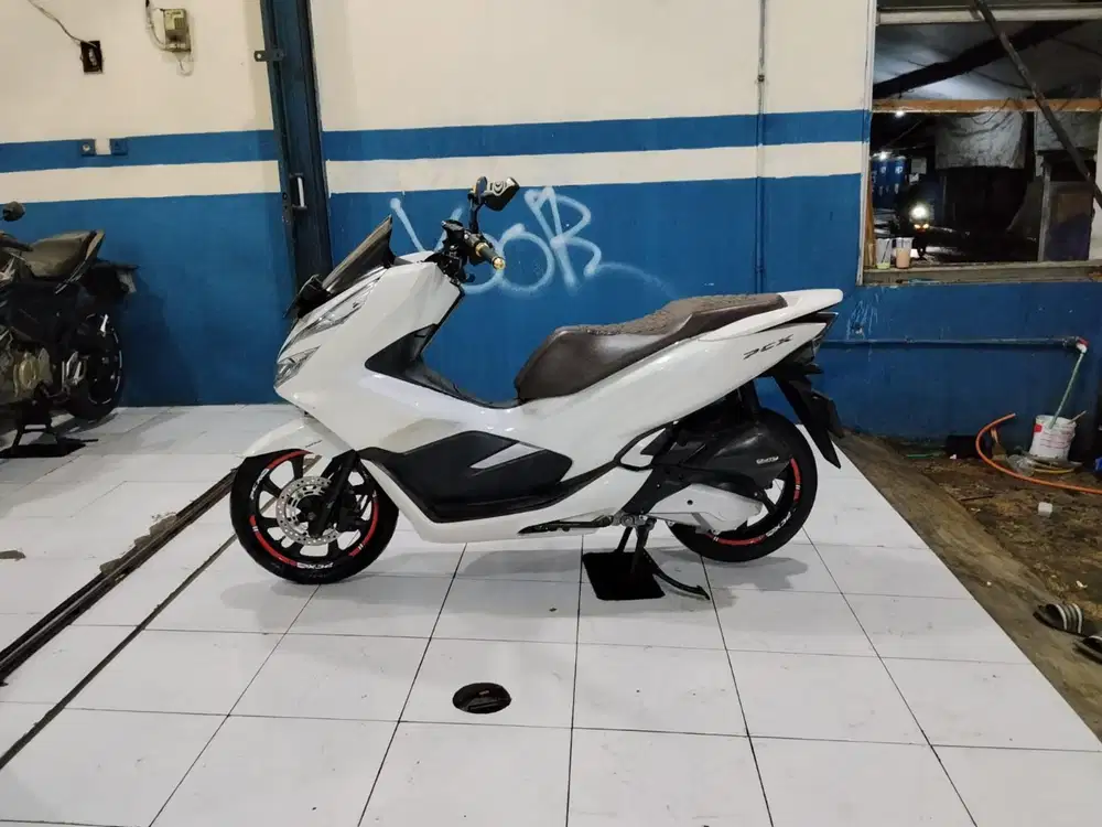 JUAL HONDA PCX 150CC 2018 FULL ORISINIL