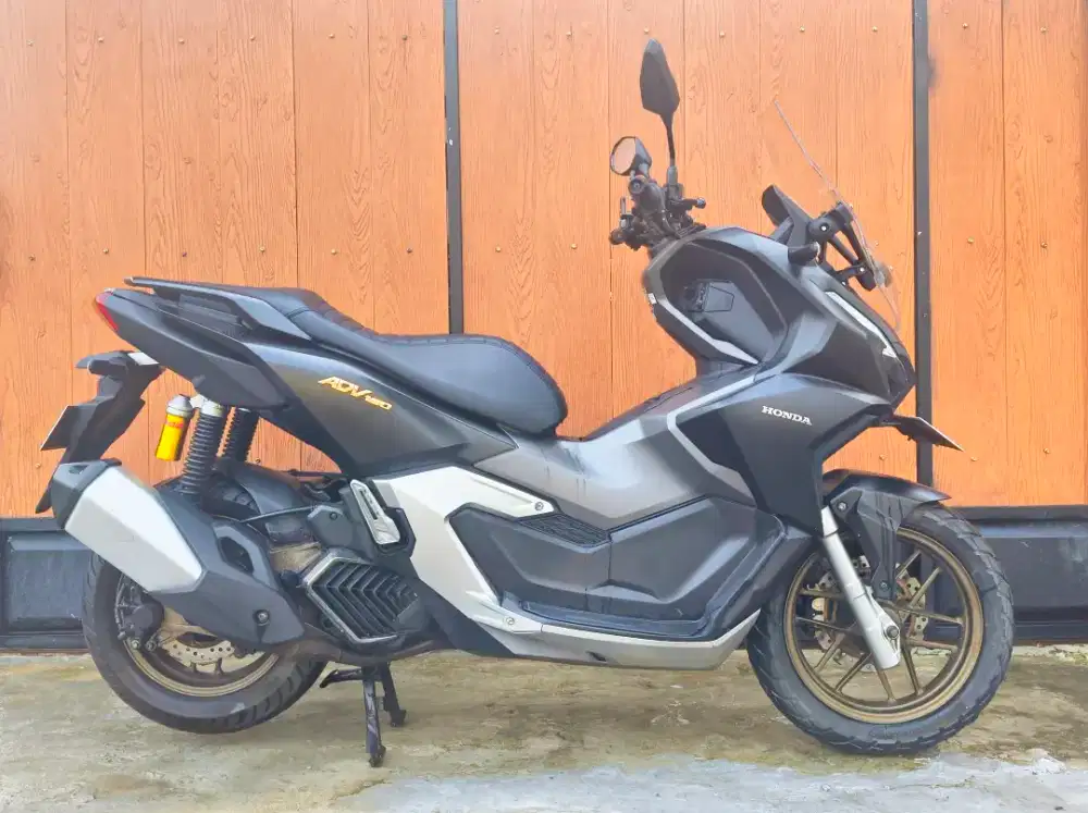 HONDA ADV 160 ABS TAHUN 2024