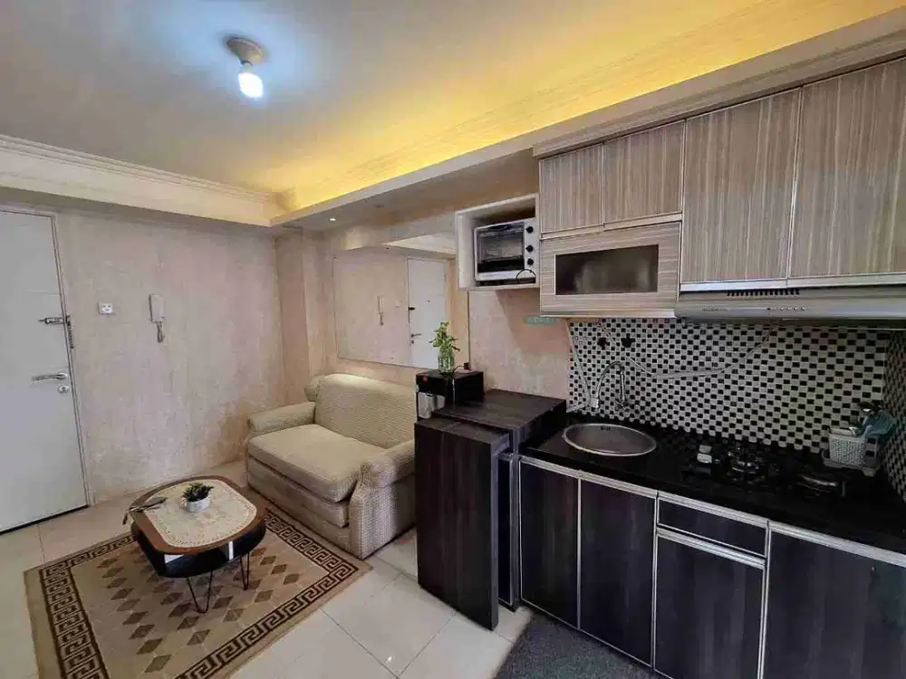 Jual 2 Bedrooms Furnished diatas Alfamart Bassura City Apartemen