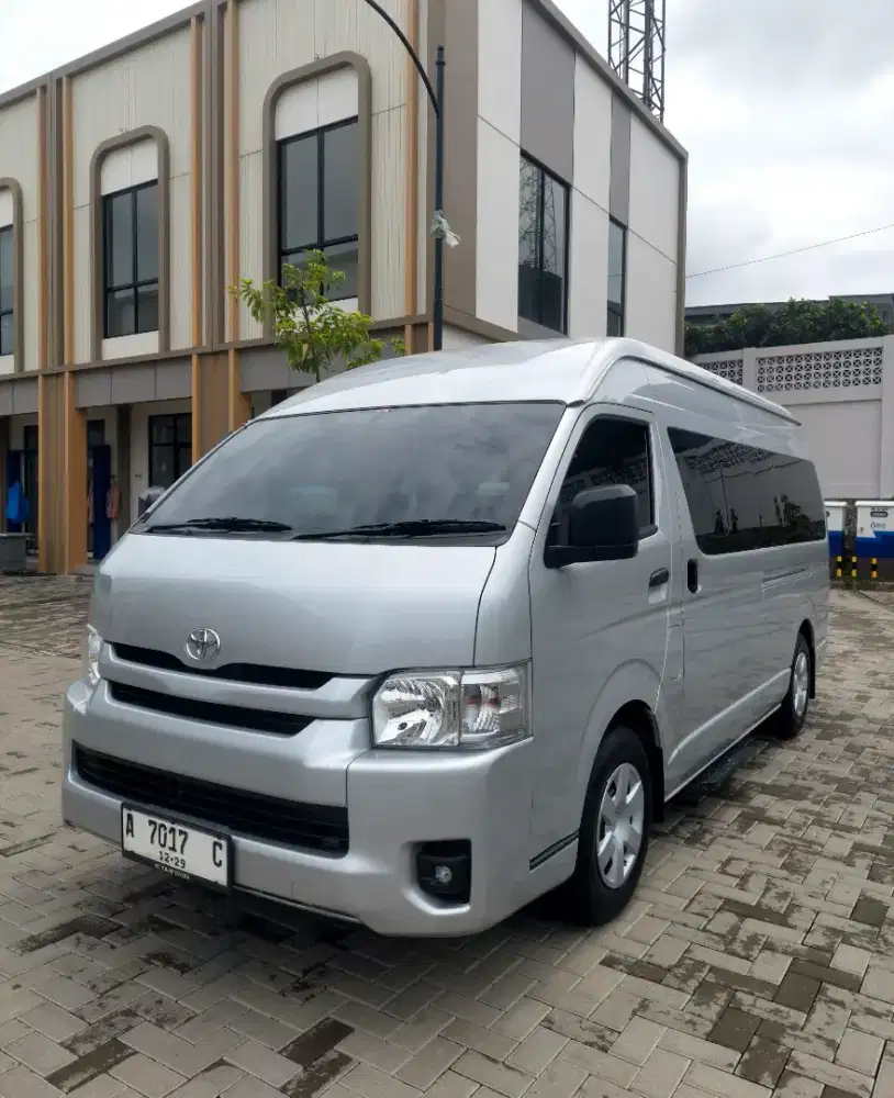 Toyota Hiace Commuter MT Solar 2024 Hiace Solar Hiace Commuter Solar