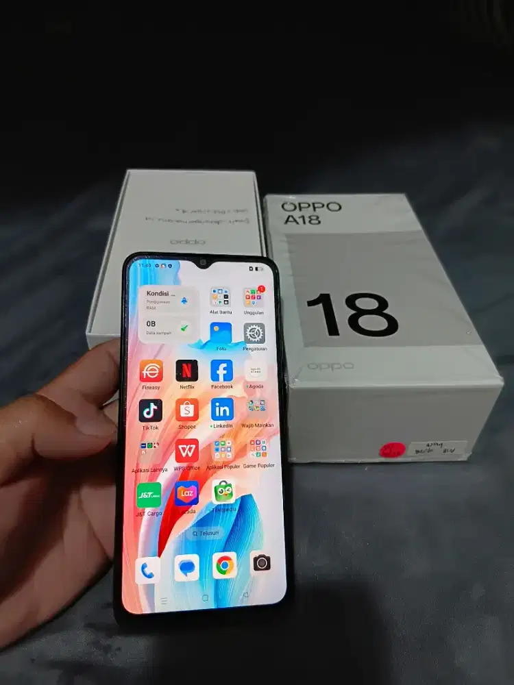 Oppo a18 4/128 resmi