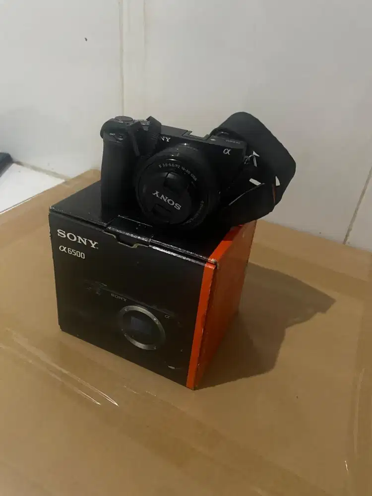 SONY A6500 + lensa kit