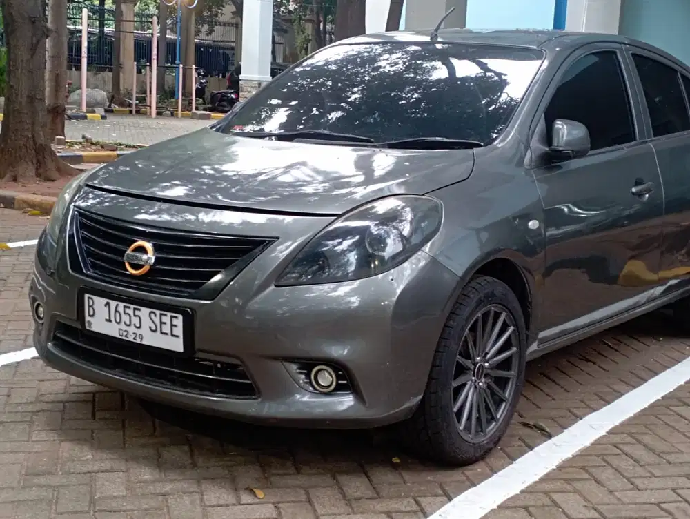 Nissan Almera 2013 Bensin