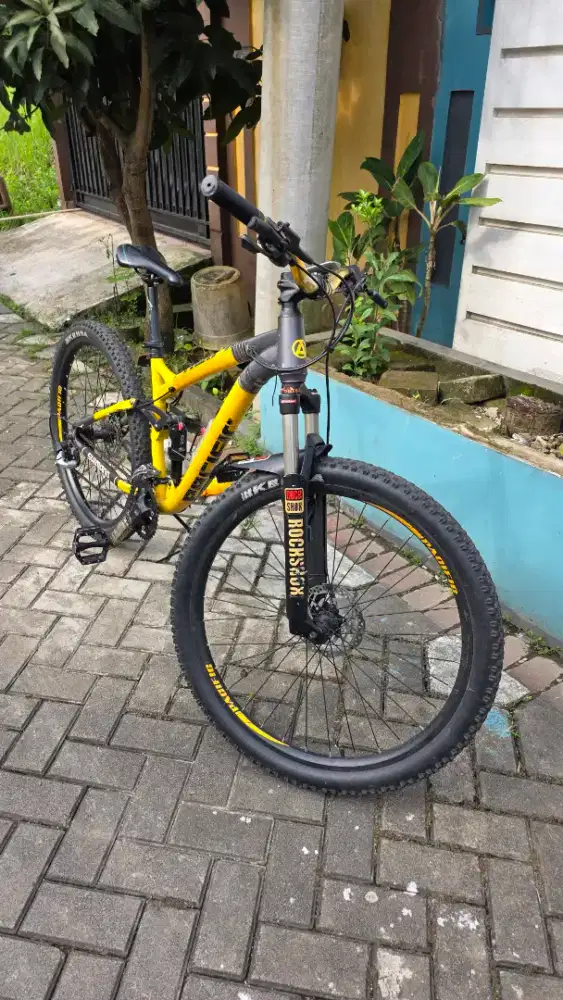 Sepeda Gunung Pasific