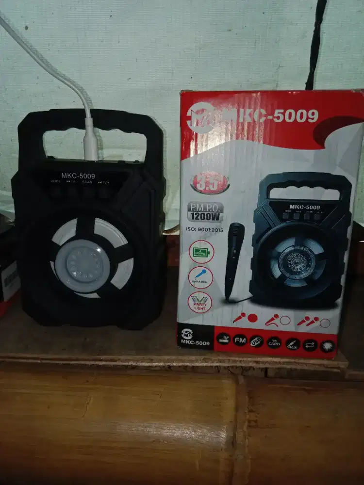 KTM speaker Bluetooth