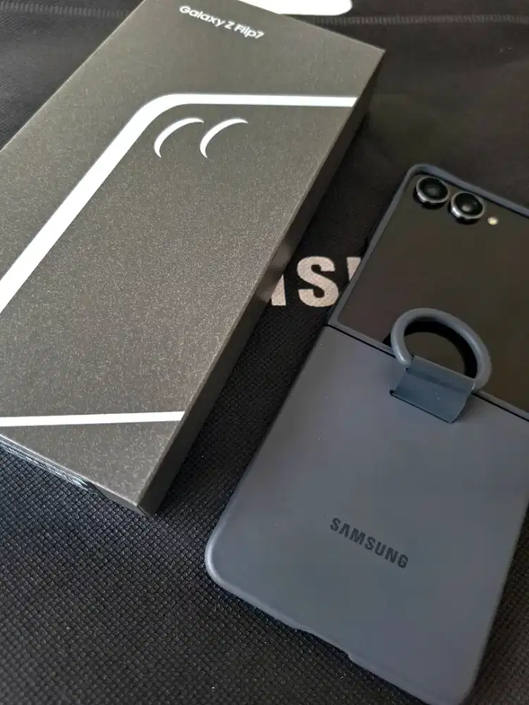 Samsung Galaxy Flip 7 12/256GB JETBLACK