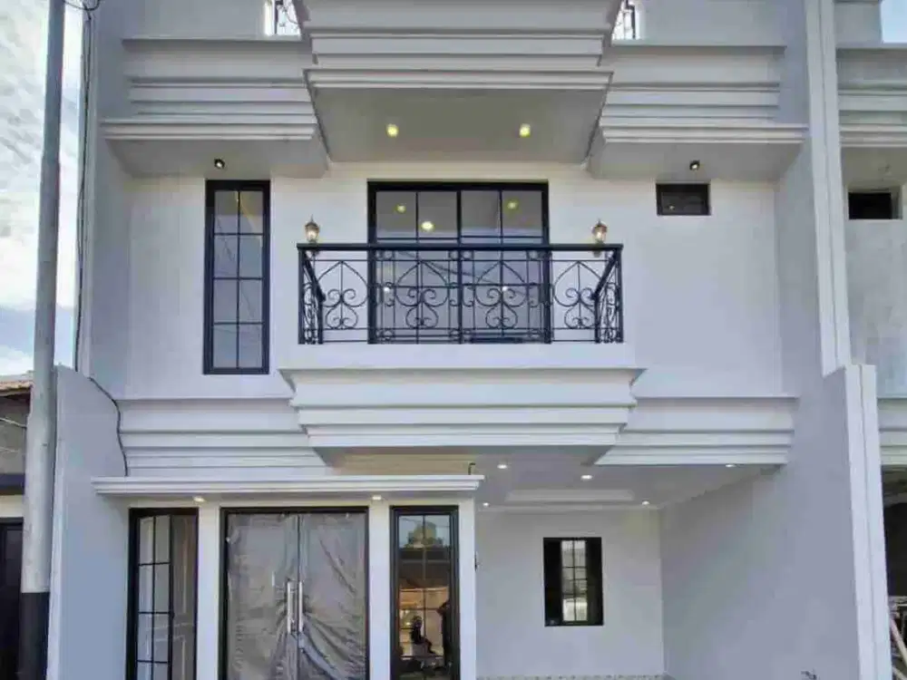 DISEWAKAN RUMAH BARU 2,5 LANTAI ADA ROOFTOP DI PEJATEN JAKARTA SELATAN