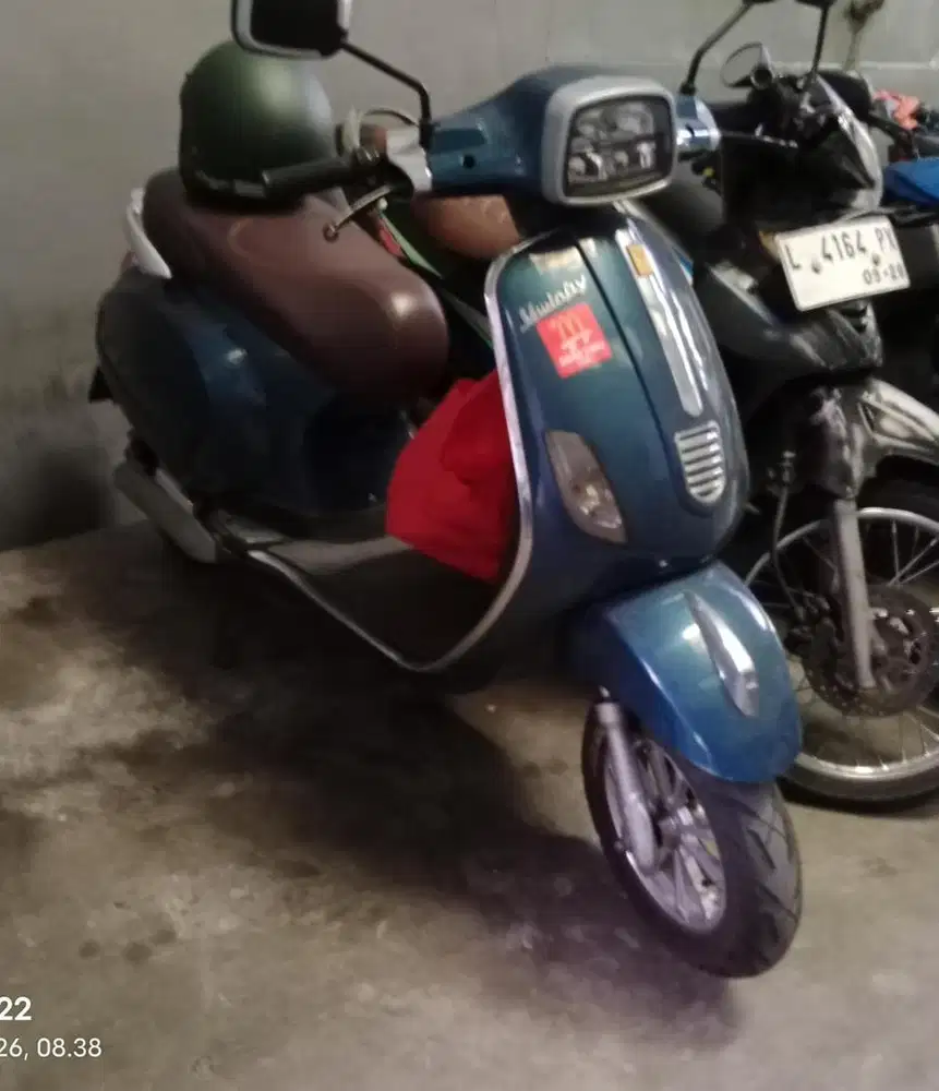 Motor listrik U winfly biru metalic