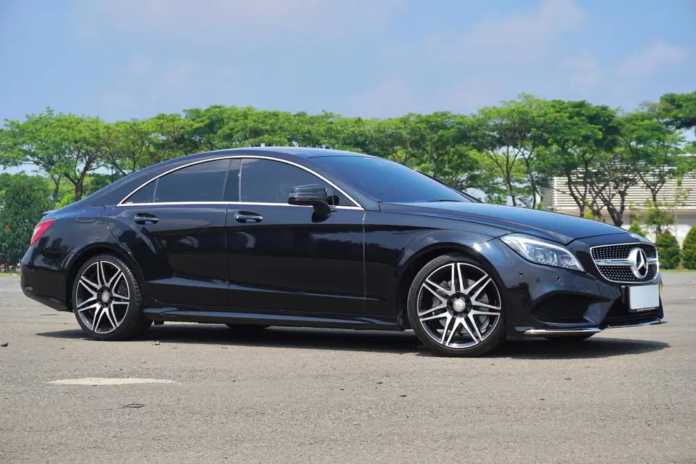 Mercedes-Benz CLS400 
AMG Facelift C218 CBU 2015